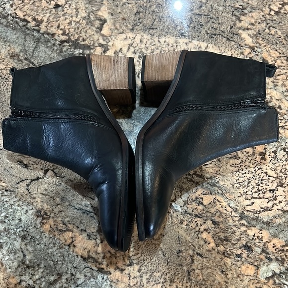 CREVO Boots - Picture 2 of 11